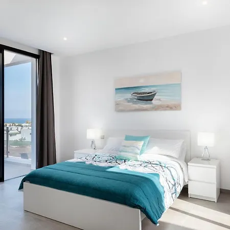 Modern Mojones 3 Bedrooms En-suite Berniente Great Sea Views Puerto Del Carmen * Puerto del Carmen (Lanzarote)