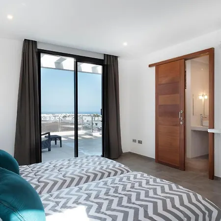 Modern Mojones 3 Bedrooms En-suite Berniente Great Sea Views Puerto Del Carmen Villa