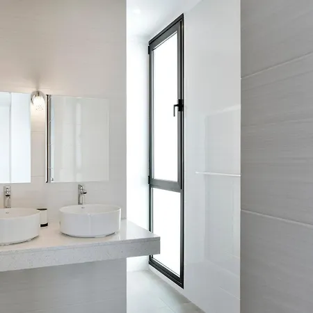 Modern Mojones 3 Bedrooms En-suite Berniente Great Sea Views Puerto Del Carmen Villa