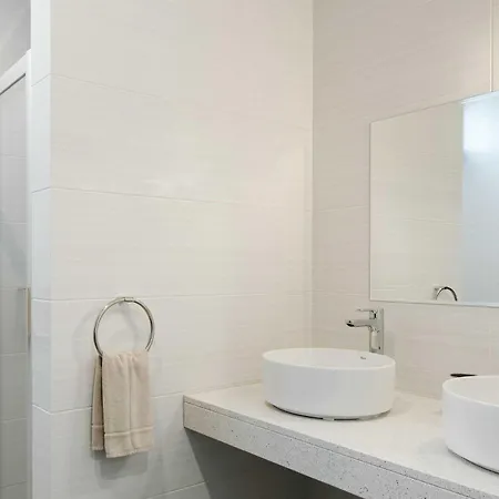 Modern Mojones 3 Bedrooms En-suite Berniente Great Sea Views * Puerto del Carmen (Lanzarote)