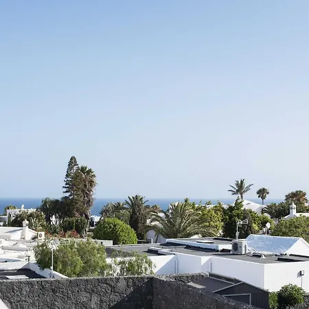 Modern Mojones 3 Bedrooms En-suite Berniente Great Sea Views Puerto Del Carmen Villa Puerto del Carmen (Lanzarote)