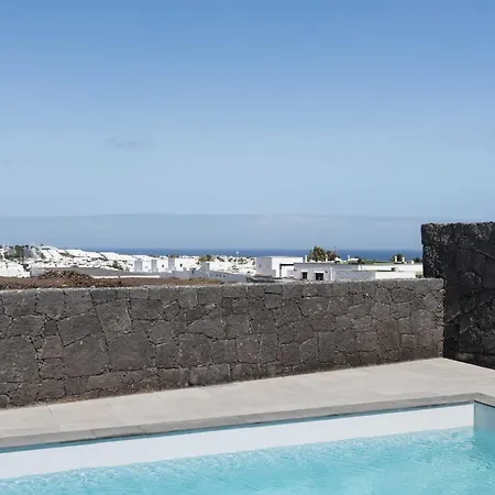 Modern Mojones 3 Bedrooms En-suite Berniente Villa *