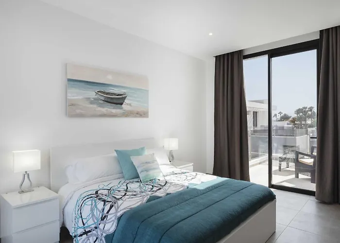 فيلة Modern Mojones 3 Bedrooms En-suite Berniente بويرتو ذيل كارمين