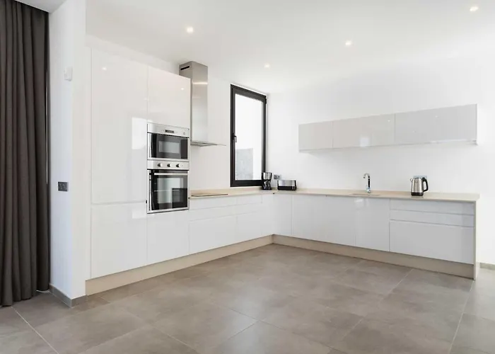 فيلة Modern Mojones 3 Bedrooms En-suite Berniente بويرتو ذيل كارمين